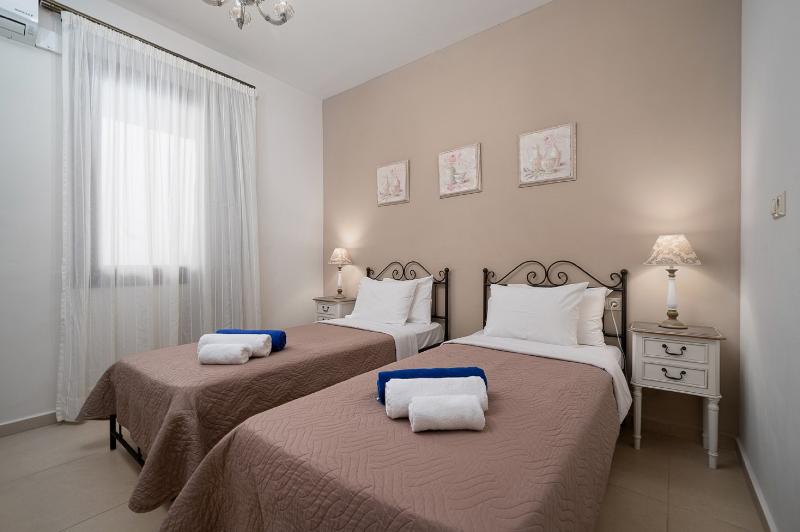 Orelia Cretan Villas & Deluxe Apartments - Oda