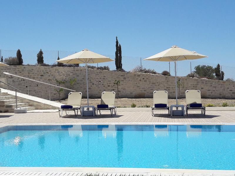 Orelia Cretan Villas & Deluxe Apartments - Havuz