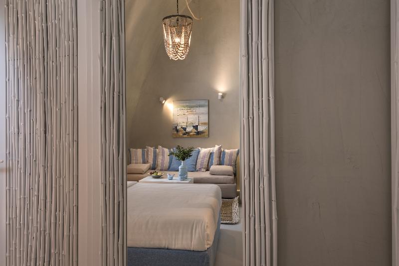Mythical Blue Luxury Suites - Oda
