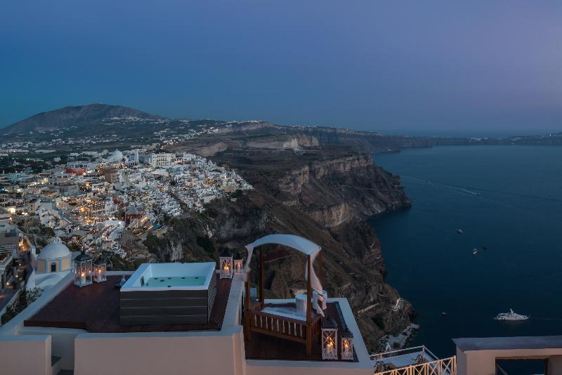 Mythical Blue Luxury Suites - Oda