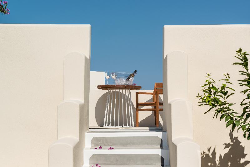 Mythical Blue Luxury Suites - Oda