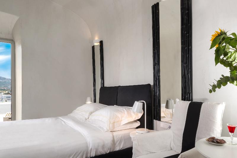 Mythical Blue Luxury Suites - Oda