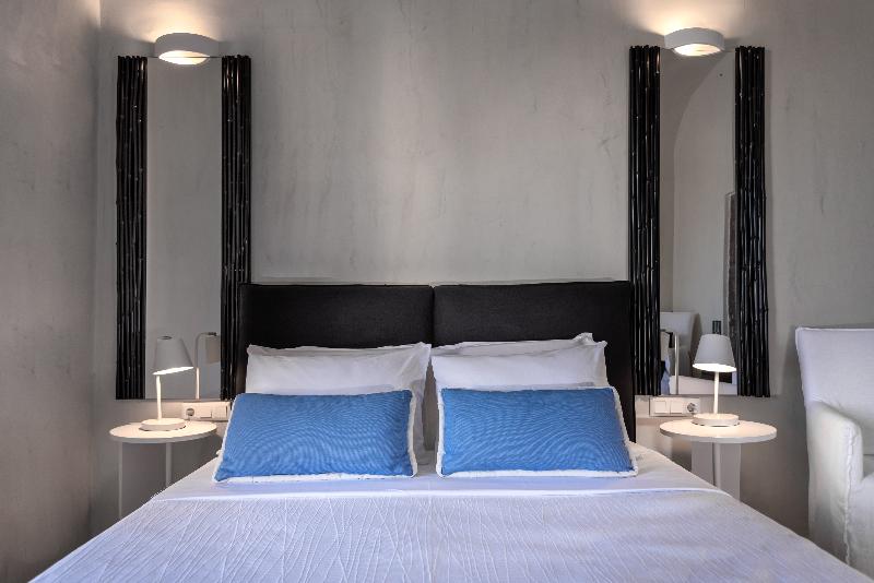 Mythical Blue Luxury Suites - Oda