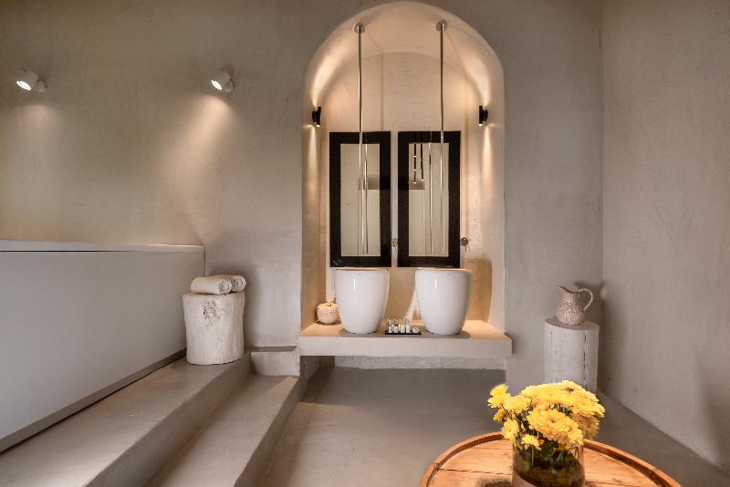 Mythical Blue Luxury Suites - Oda