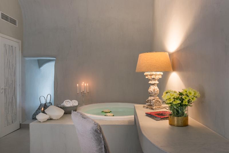 Mythical Blue Luxury Suites - Oda