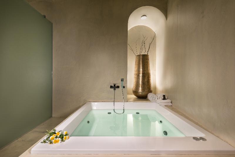 Mythical Blue Luxury Suites - Oda