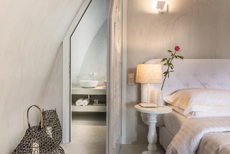 Mythical Blue Luxury Suites - Oda