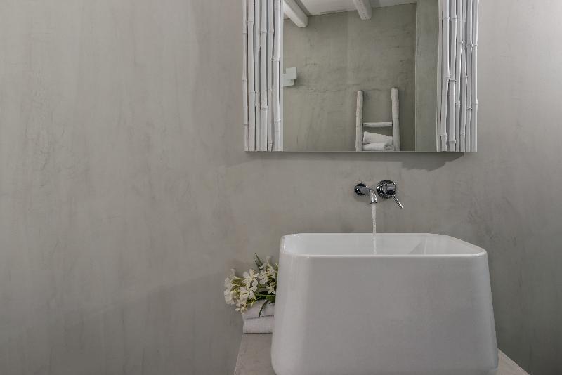 Mythical Blue Luxury Suites - Oda