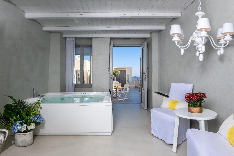 Mythical Blue Luxury Suites - Oda
