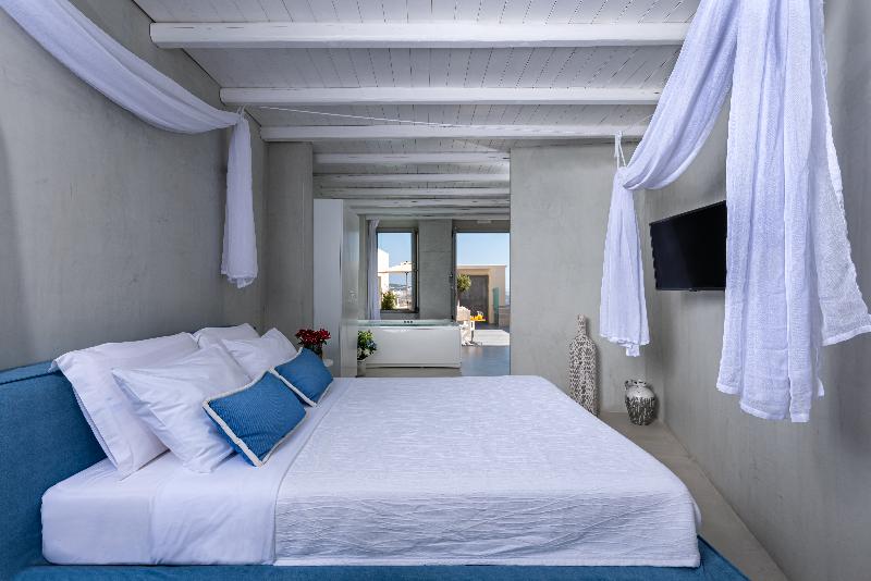 Mythical Blue Luxury Suites - Oda