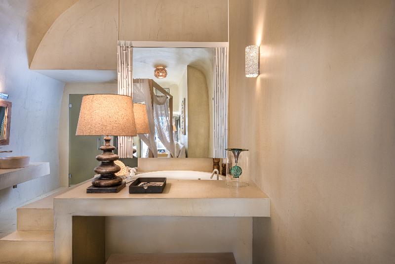 Mythical Blue Luxury Suites - Oda