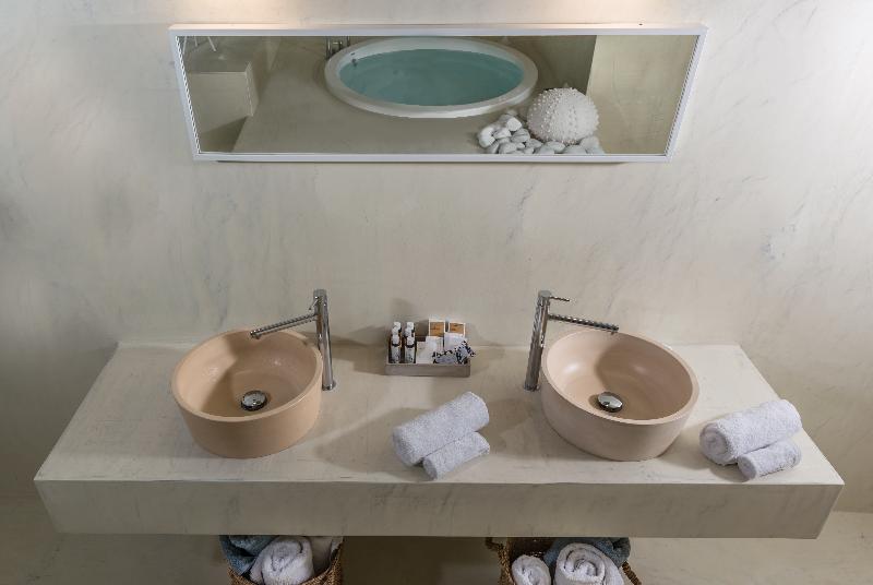 Mythical Blue Luxury Suites - Oda