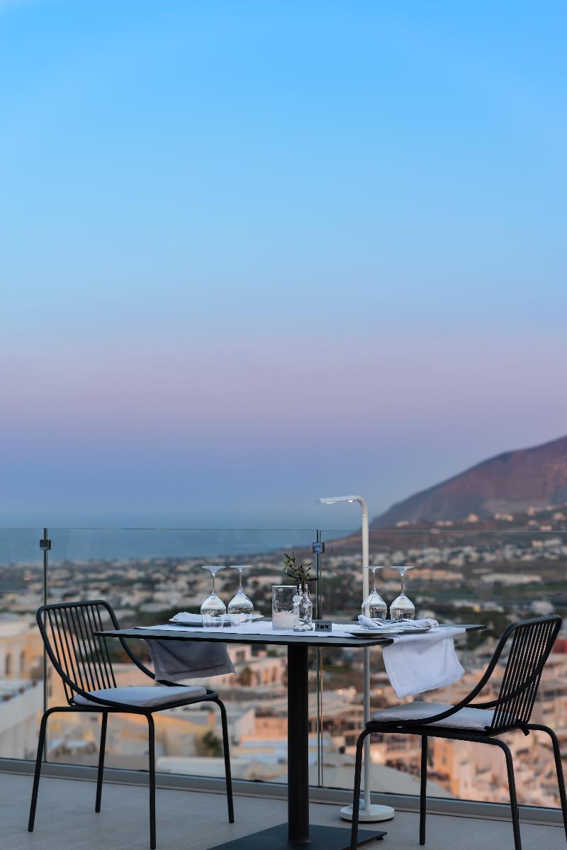 Mythical Blue Luxury Suites - Restoran