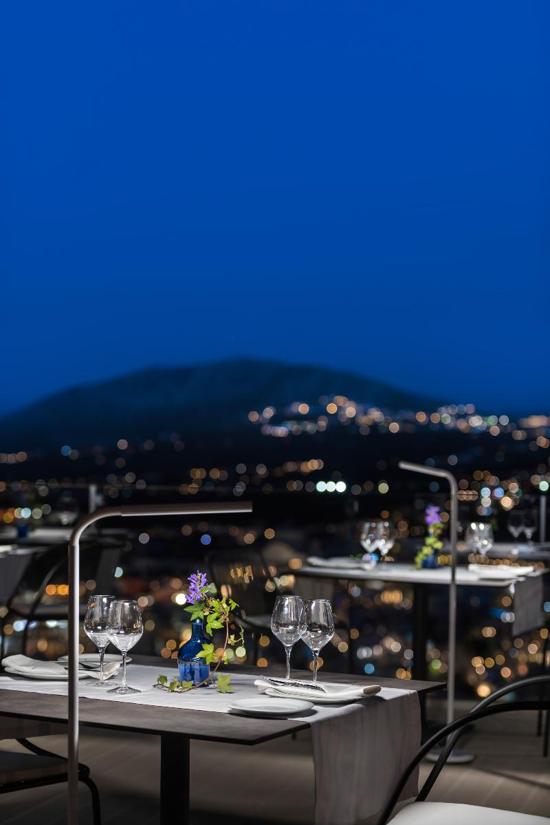 Mythical Blue Luxury Suites - Restoran