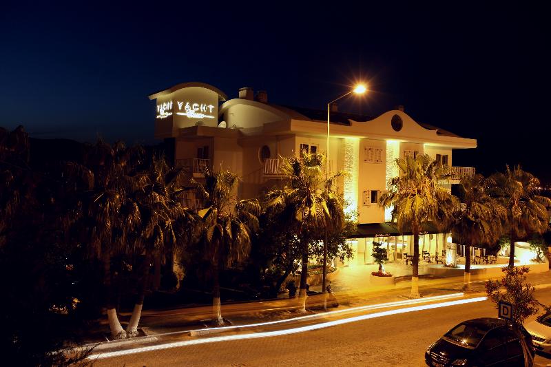 Yacht Classic Hotel - Genel