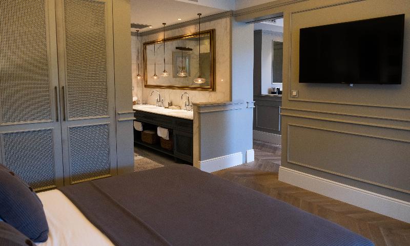 Yacht Classic Hotel - Oda