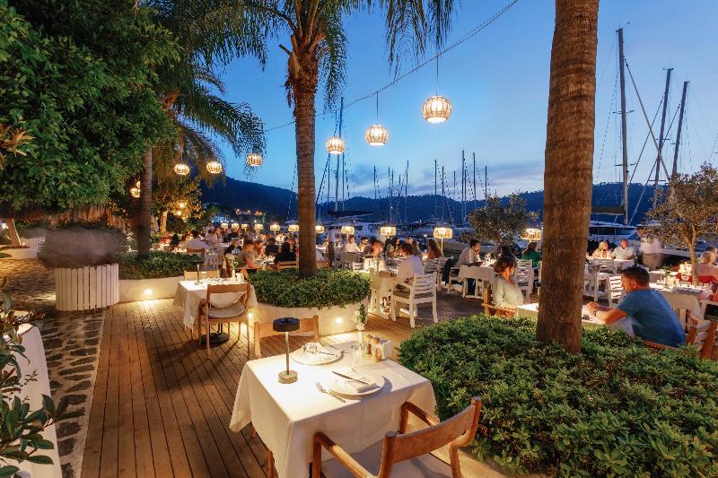 Yacht Classic Hotel - Restoran
