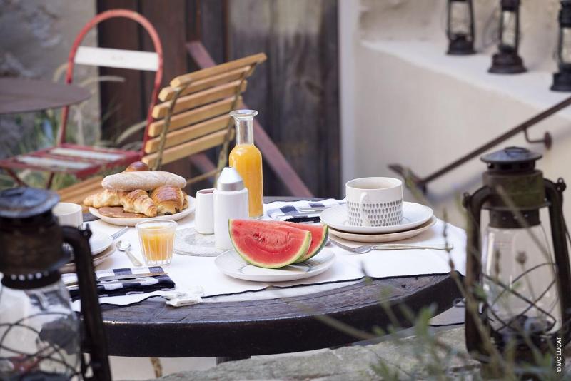 Le 19-21 - Un amour d'hotel - Restoran