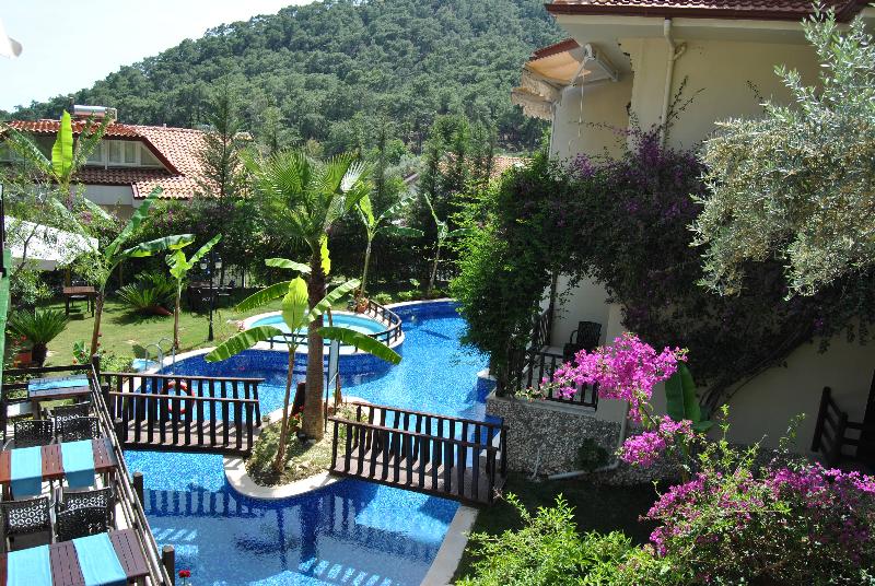 Alya Hotel Göcek - Havuz