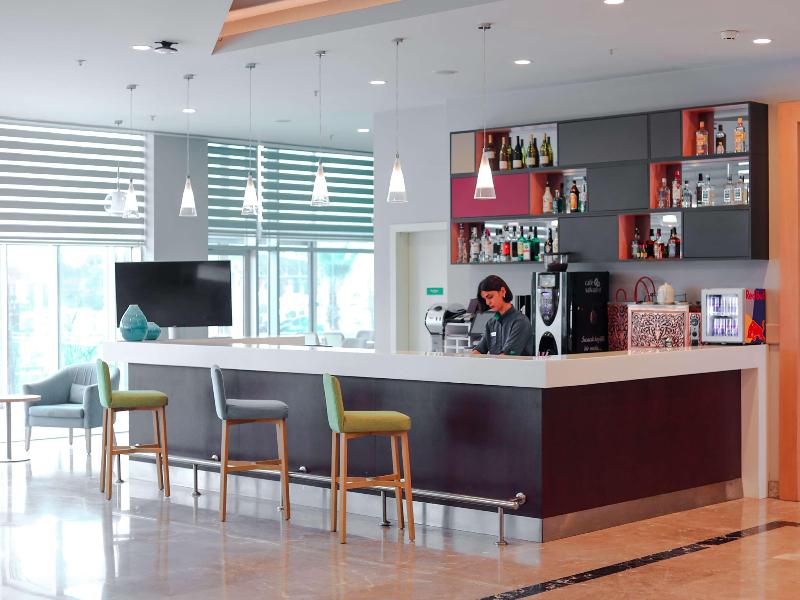 Park Inn by Radisson Samsun - Bar