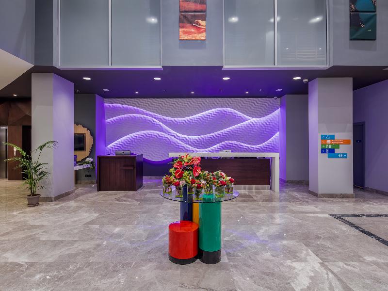 Park Inn by Radisson Samsun - Lobi