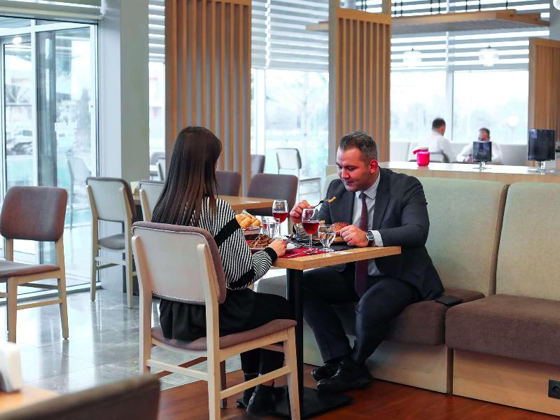 Park Inn by Radisson Samsun - Restoran
