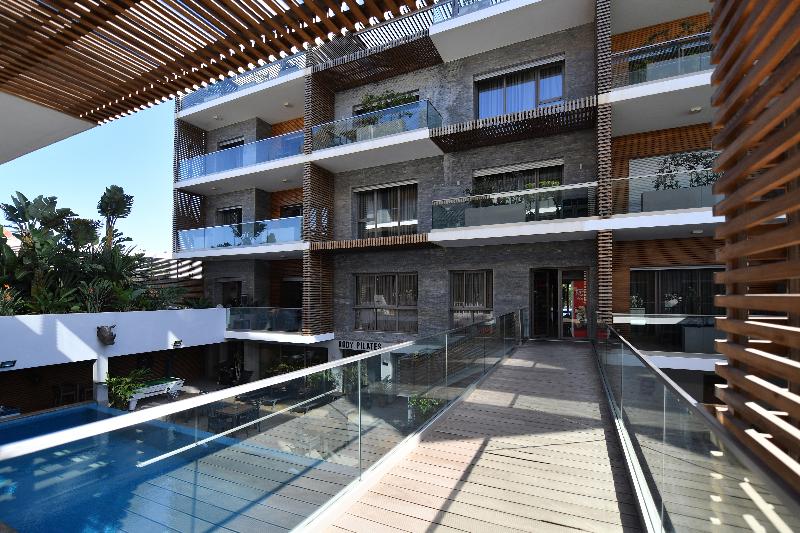 Ocean Park Hotel, Premium Suites & Wellness - Havuz
