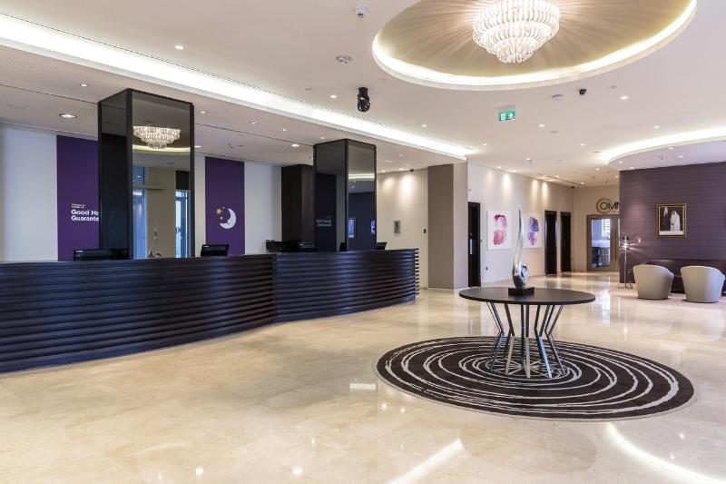 Premier Inn Doha Education City - Lobi