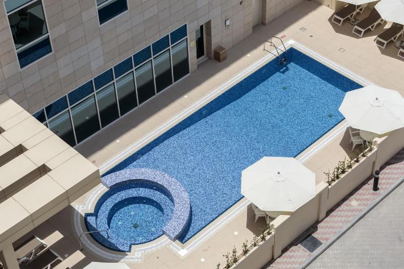 Premier Inn Doha Education City - Havuz