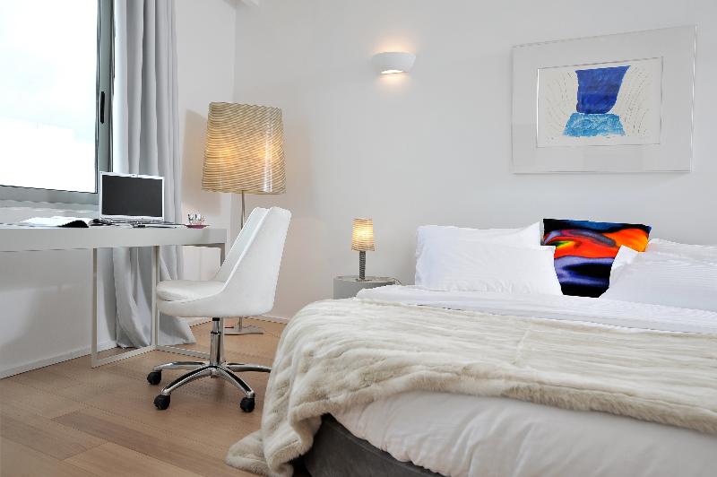 Athenaeum Grand Hotel - Oda