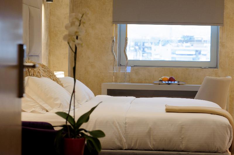Athenaeum Grand Hotel - Oda
