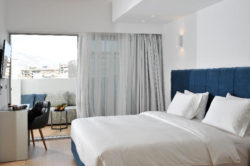 Athenaeum Grand Hotel - Oda