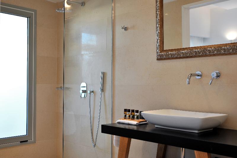 Athenaeum Grand Hotel - Oda