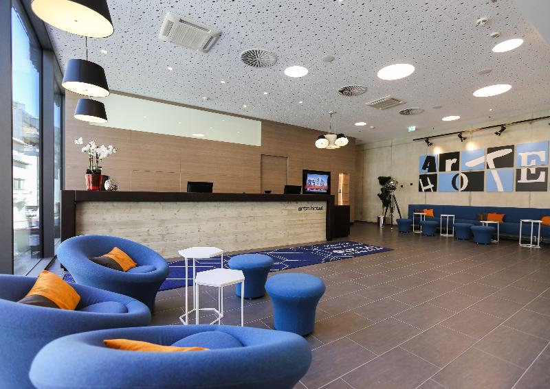 Arte Hotel Kufstein - Lobi