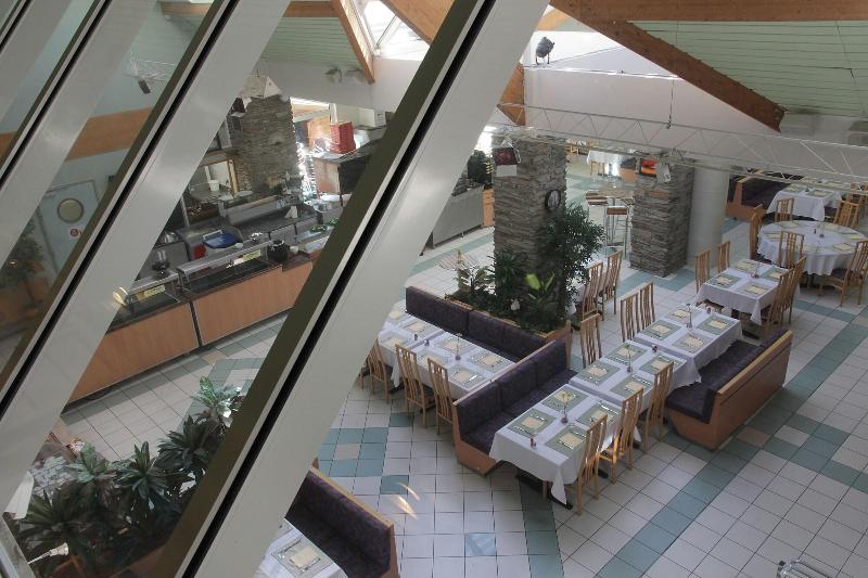 Village Club Les Balcons Du Pyrenes - Restoran