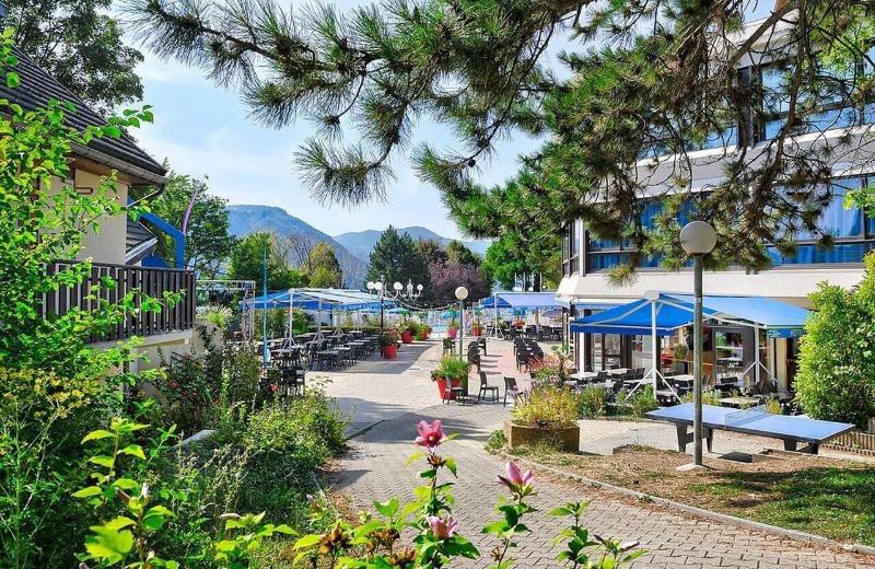 Hotel Club Les Hyvans - Genel