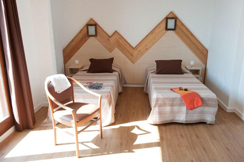Hotel Club Les Hyvans - Oda