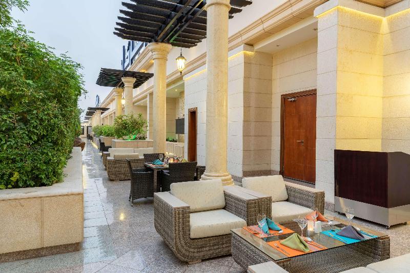 Park Inn by Radisson Makkah Al Naseem - Restoran