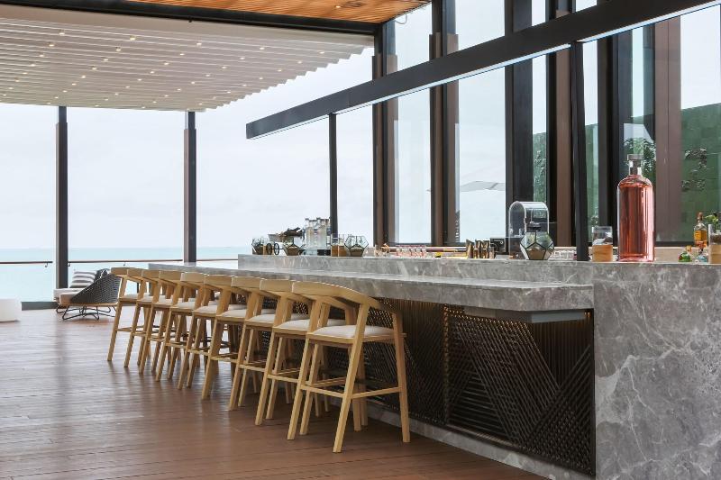 Renaissance Pattaya Resort & Spa - Bar