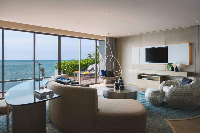 Renaissance Pattaya Resort & Spa - Havuz