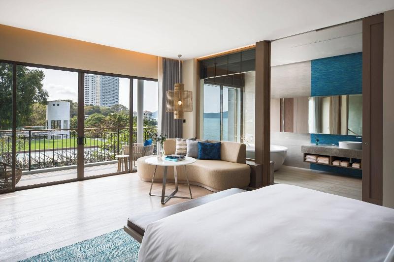 Renaissance Pattaya Resort & Spa - Havuz