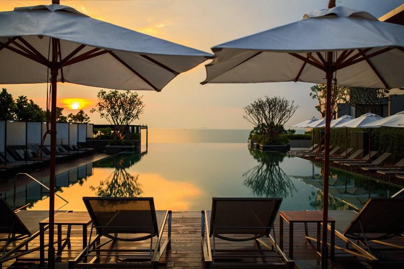 Renaissance Pattaya Resort & Spa - Havuz