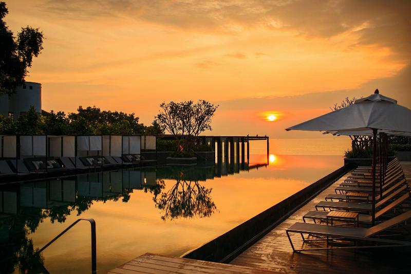 Renaissance Pattaya Resort & Spa - Teras
