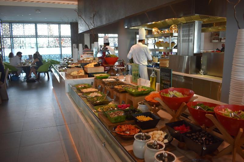 Novotel Muscat Airport - Restoran