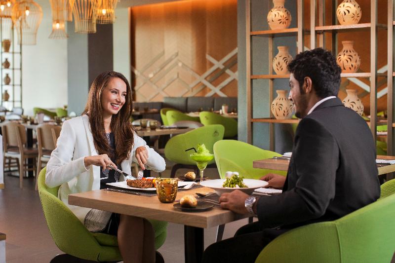 Novotel Muscat Airport - Restoran