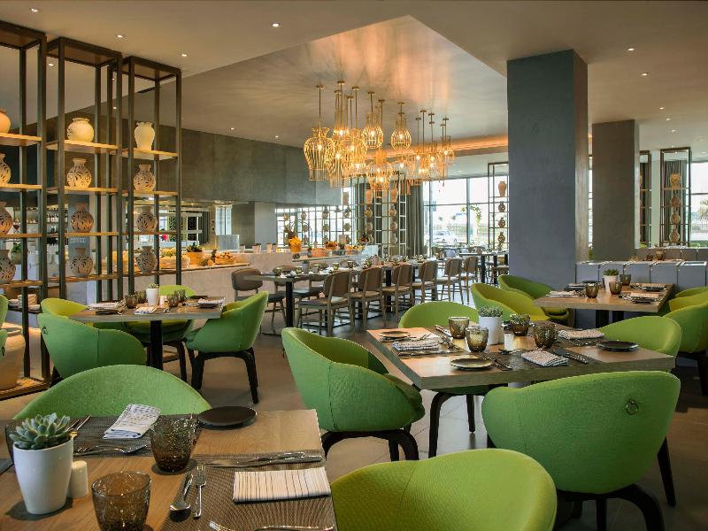 Novotel Muscat Airport - Restoran