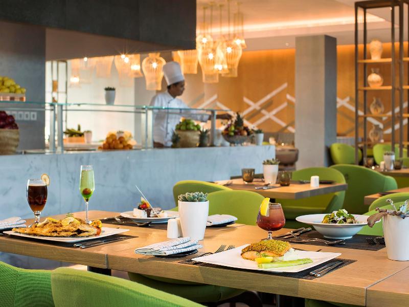 Novotel Muscat Airport - Restoran