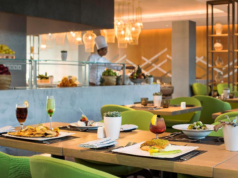 Novotel Muscat Airport - Restoran