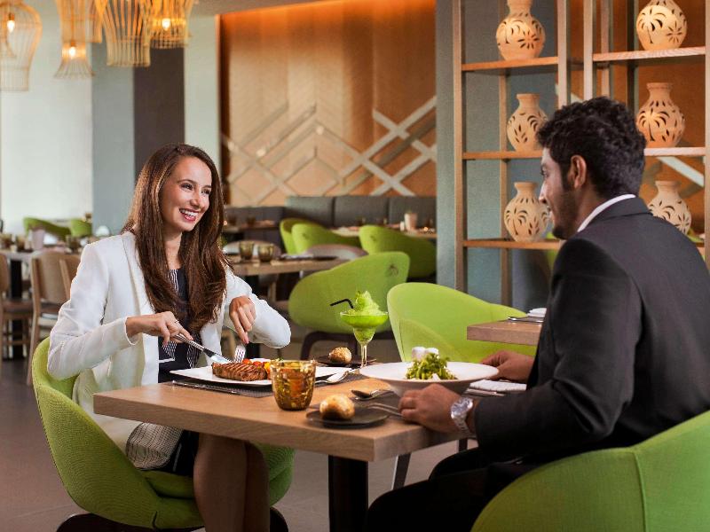 Novotel Muscat Airport - Restoran