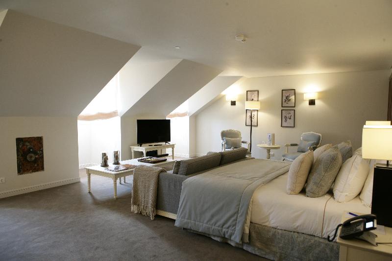 Corpo Santo Lisbon Historical Hotel - Oda